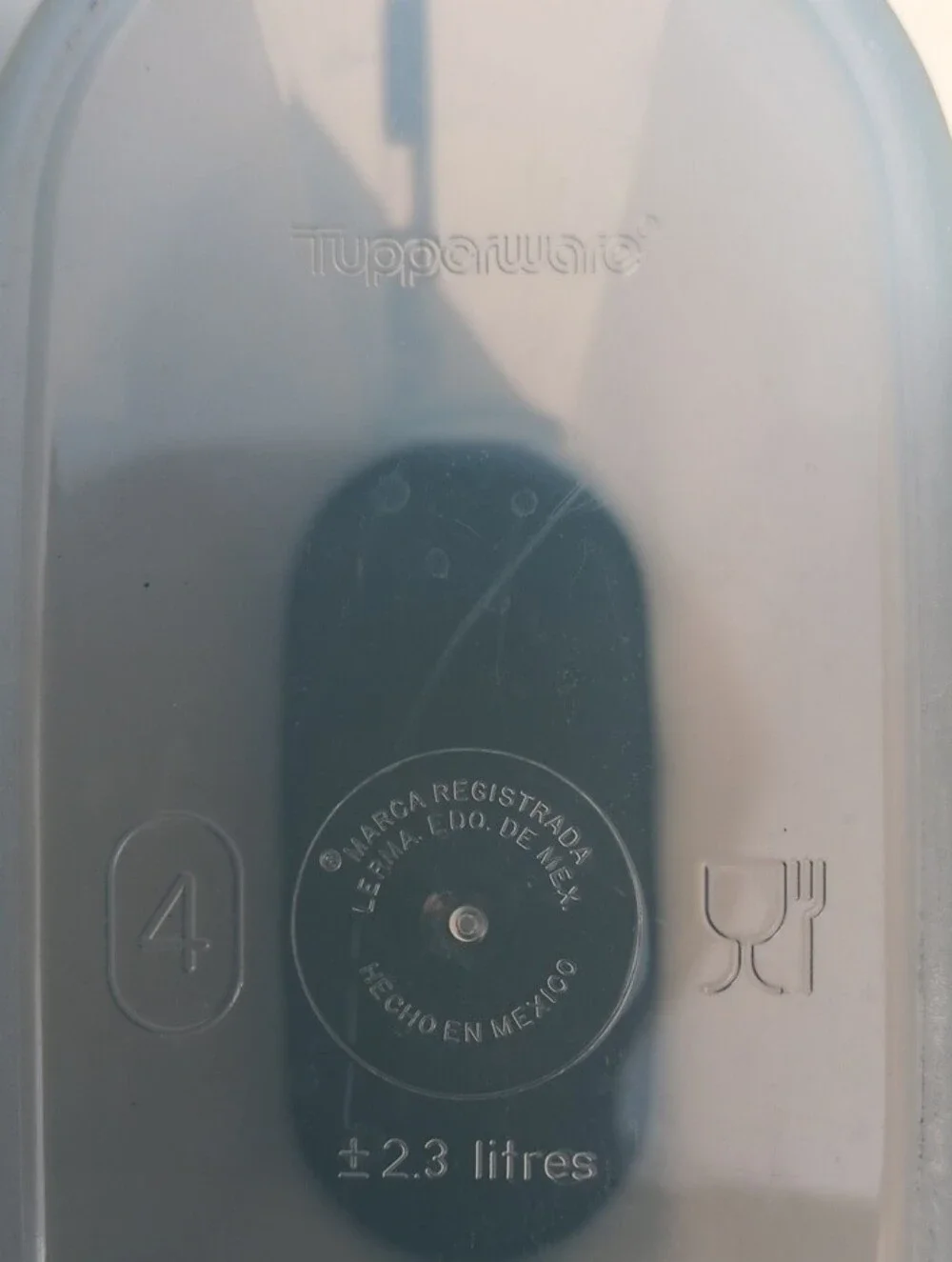 Tupperware 2.3L Frosted Dry Goods Container with Oval Hunter Green Snap-On Lid 4